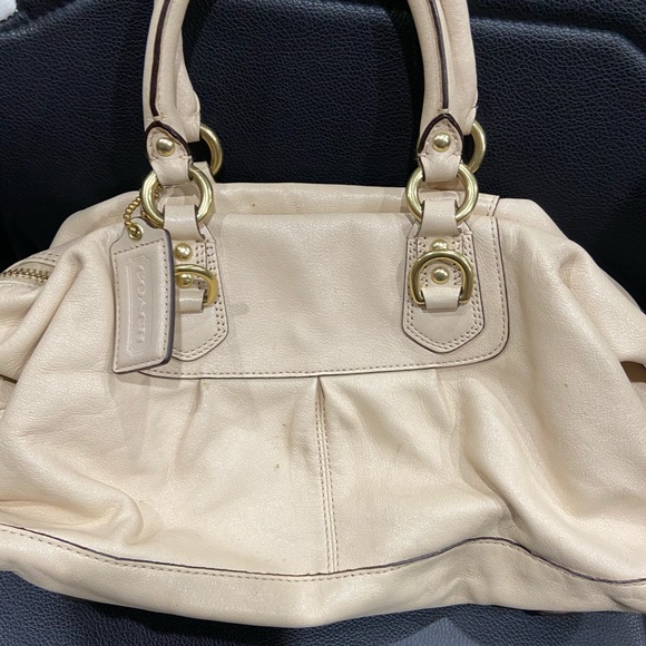 Coach purse - Picture 2 of 3